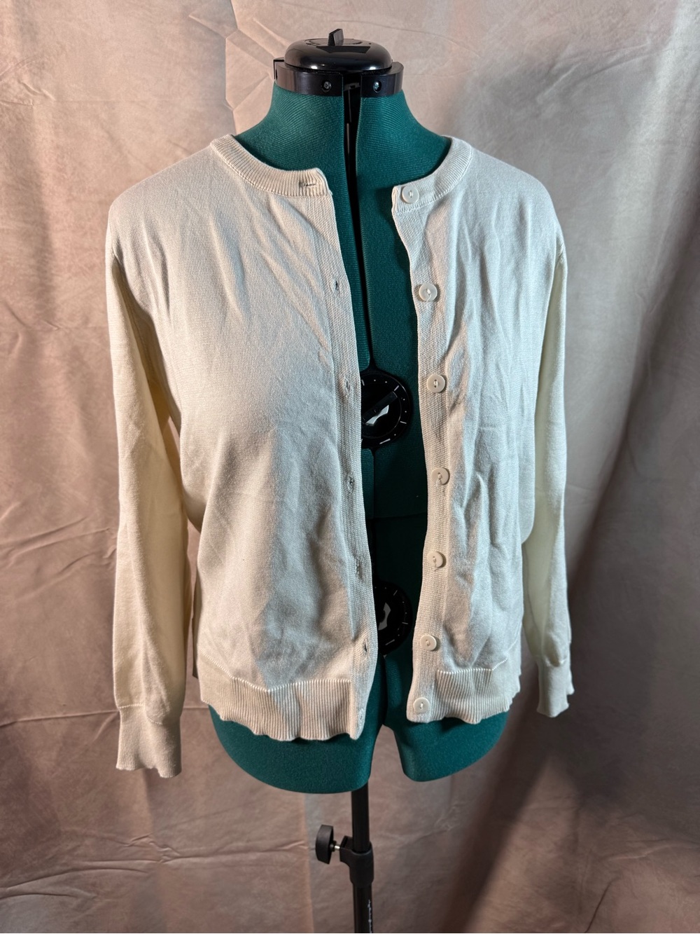 15-Everyday Lightweight Crewneck Cardigan in Cream